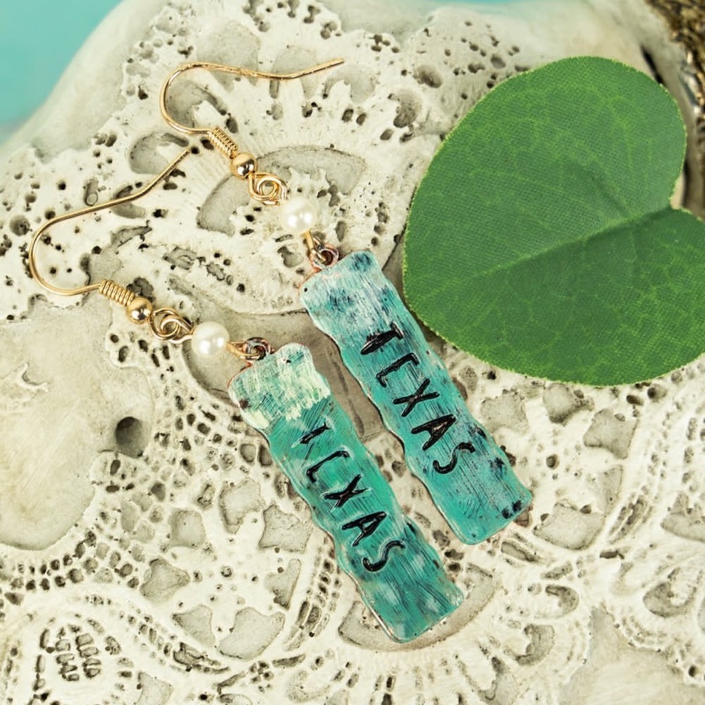 TEXAS Dangle Earrings with Pearl Accent